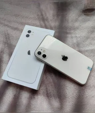 iPhone 11 128GB - 2