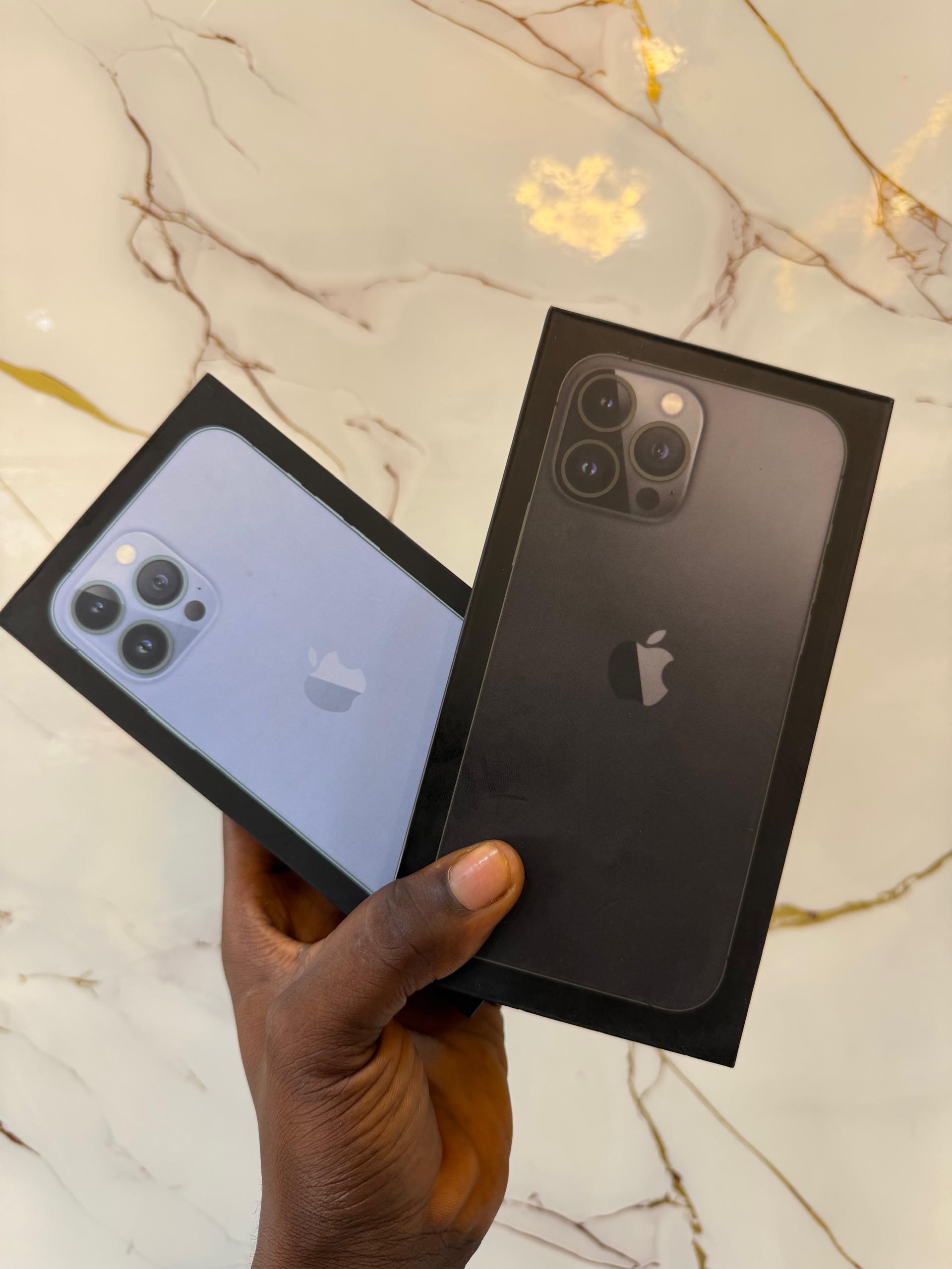 iPhone 13 Pro Max 128GB in BOX