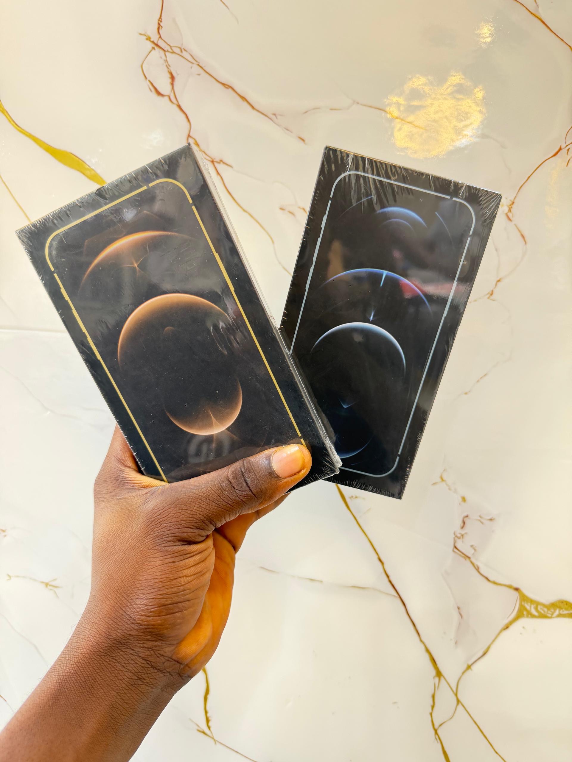 iPhone 12 Pro 128GB in BOX